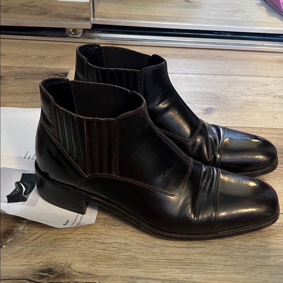 Dolce & Gabbana size 7 Black Chukka Leather Chelsea Ribbed Boots EUC
